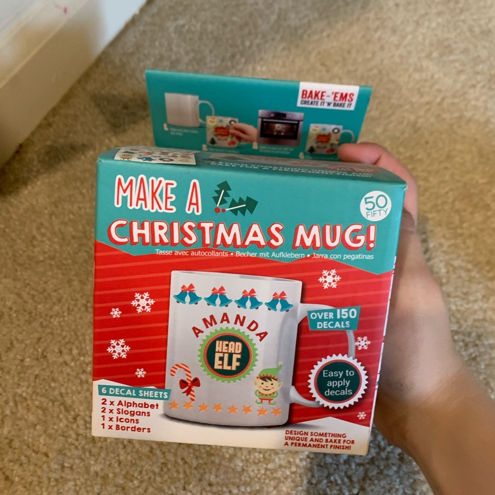 FREE W PURCHASE, Make a Christmas mug